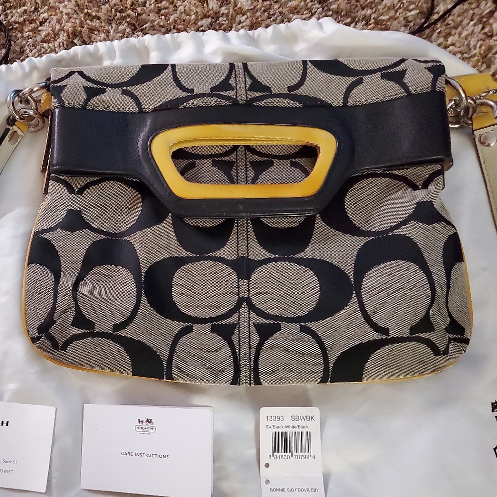 COACH Blk/Whi Bonnie Signature Logo Print Foldover Crossbody w/dustbag, tag used